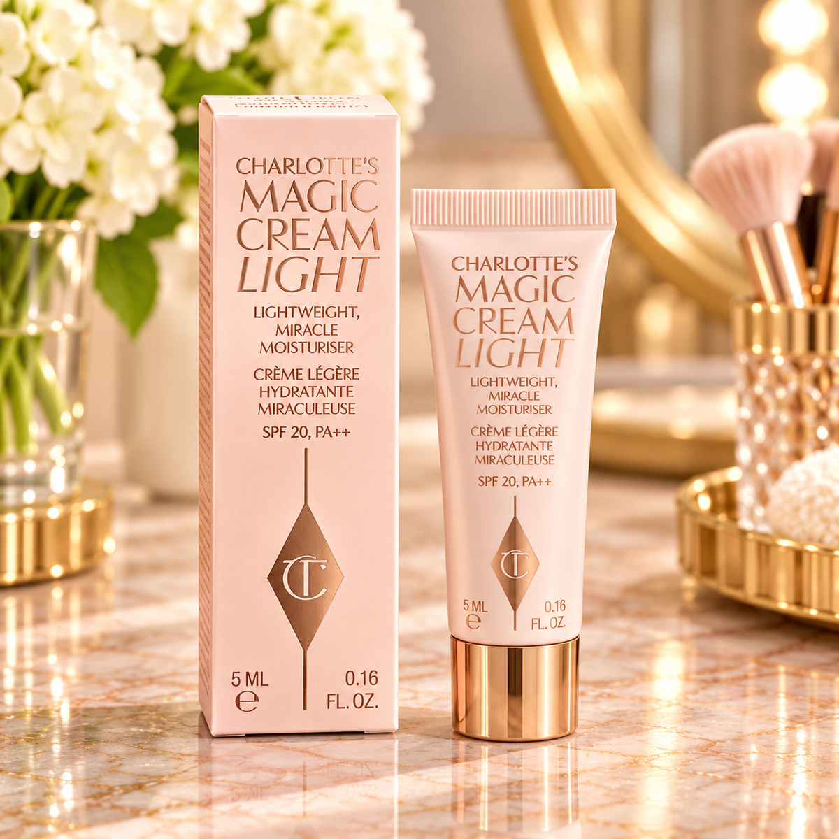 Charlotte Tilbury Charlotte’s Magic Cream Light SPF 20 - Travel size